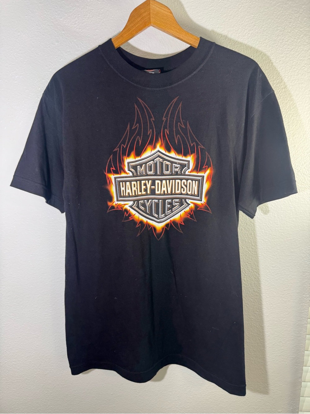 Y2K Harley-Davidson Men’s Black Flame Logo T-Shirt